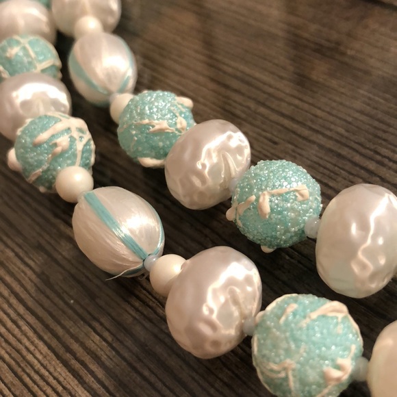 Vintage 1950’s Two Strand Splatter & Striped Satin Bead Necklace - Picture 3 of 12